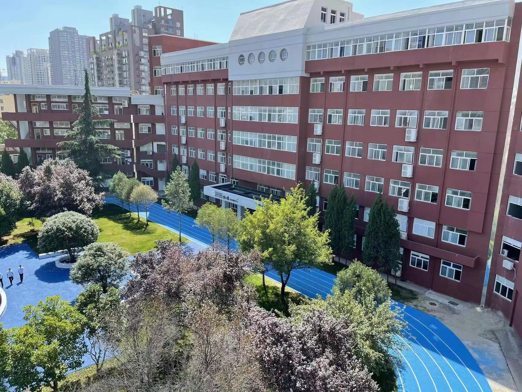 初中生没考上高中读什么学校有出路？案例告诉你出路